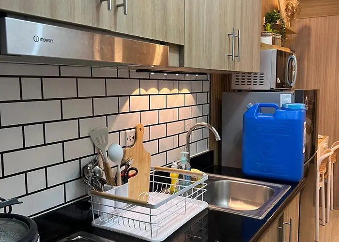 Aesthetic Walking Distance To Moa,near Naia Airport With Netflix,minivideoke,boardgames-duxe5