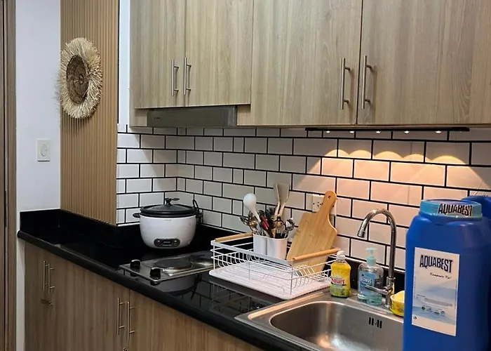 Aesthetic Walking Distance To Moa,near Naia Airport With Netflix,minivideoke,boardgames-duxe5